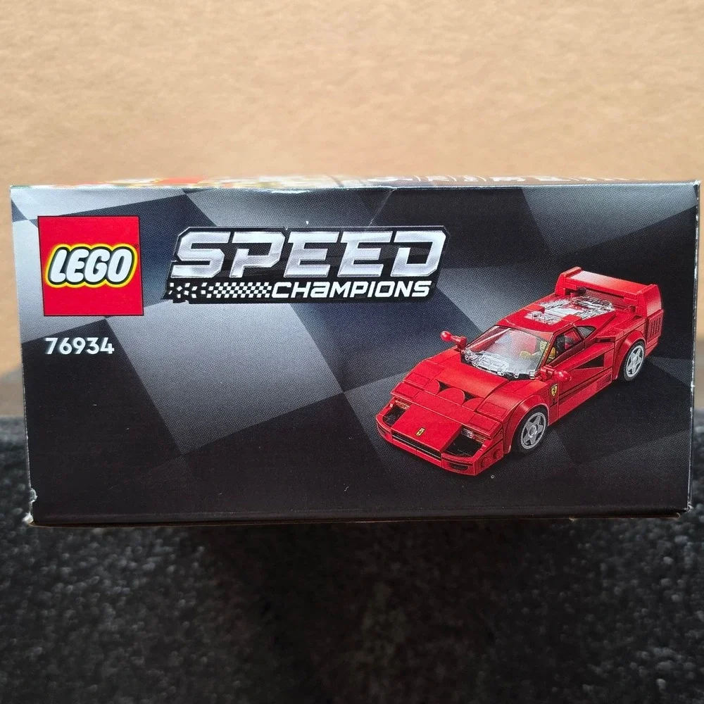 LEGO Speed Champions Ferrari F40 Supercar Building Set 76934 Red 318 Pcs New